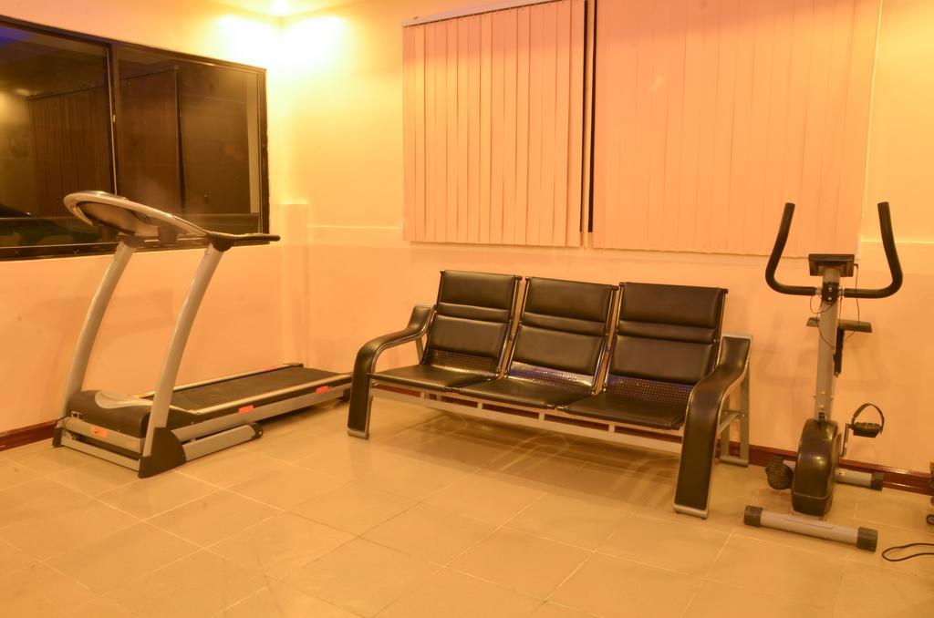 The Premiere Business Hotel Kalibo Exteriör bild
