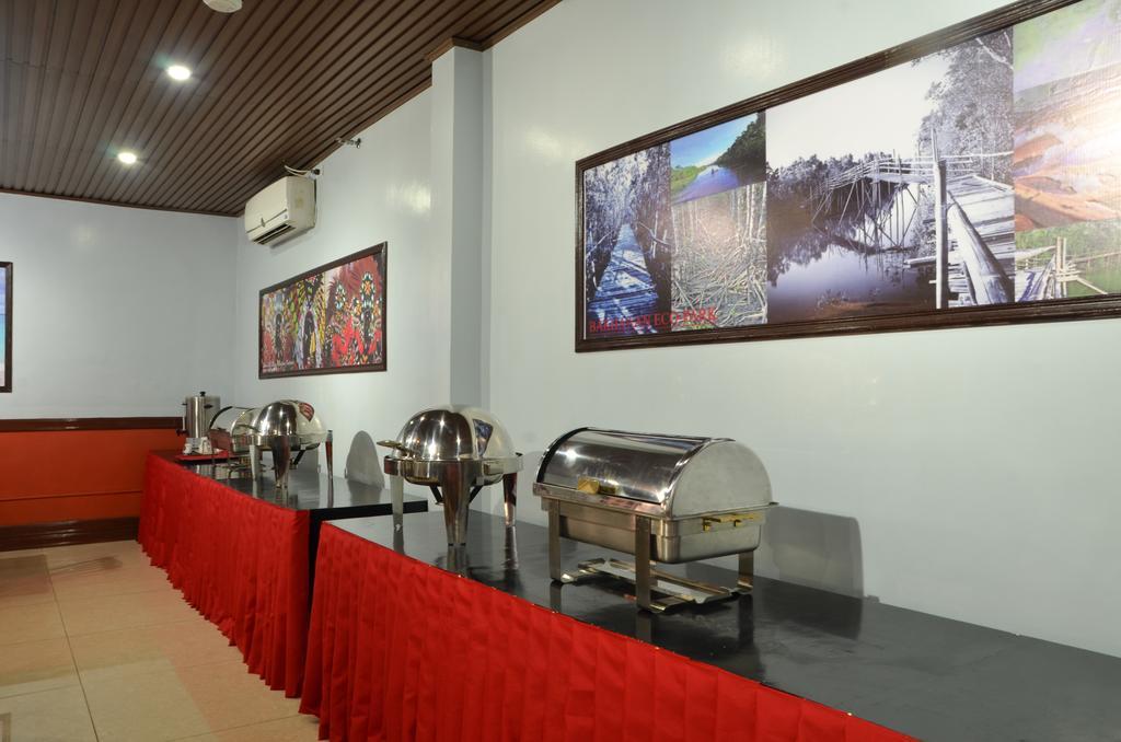 The Premiere Business Hotel Kalibo Exteriör bild